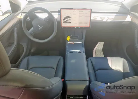 2025 Tesla Model Y from USA, damaged, VIN 7SAYGDED2SA379489